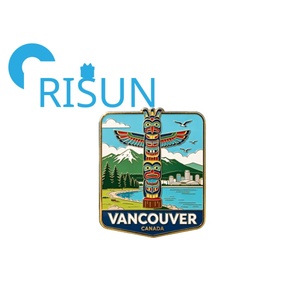 Imán de nevera, pin de solapa y insignia personalizados al por mayor con diseños de esmalte de Alaska, Canadá, totem, cara de Tiki, bar, vacaciones en Hawái y playa - Product Image 6