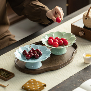 Guanlan <b>Ceramics</b> Flower Shape High Footed Fruit <b>Plate</b> Porcelain Tea Tray For Living Room Home Use Party Dessert Serving Dish - Product Image 4
