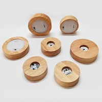 Base de lampe LED ronde en bois moderne avec télécommande, support d'affichage en cristal alimenté par batterie, support de boule de cristal de 6 cm et 8 cm, ornements en boule de cristal