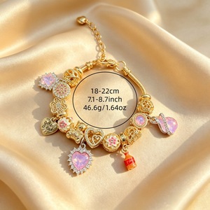 Bracelet à breloques plaqué or pour femme, perles à grand trou, breloques cœur en cristal rose, fleur, princesse, flacon de <span class=keywords><strong>parfum</strong></span>, vente en gros DIY - Product Image 3