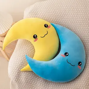 Échantillon gratuit 35CM étoile lune nuage décoratif coussin d'allaitement peluche pour enfant canapé dormir lune oreiller en peluche