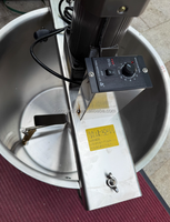 Machine automatique pour assaisonnement de hot pot, petit mélangeur, huile pimentée, sauce fritée, base de confiture de fruits, machine à sauces, machine à bouillie