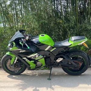 <span class=keywords><strong>Moto</strong></span> sportive Kawasaki <span class=keywords><strong>Ninja</strong></span> ZX-10R <span class=keywords><strong>1000cc</strong></span>, 4 cylindres, pour la course sur route - Product Image 4