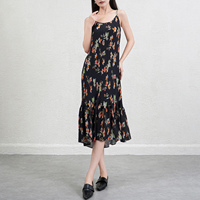 Usine directe Miyake plissé femmes décontracté Floral robe mi-longue taille naturelle Spaghetti sangle robe de plage uni teint