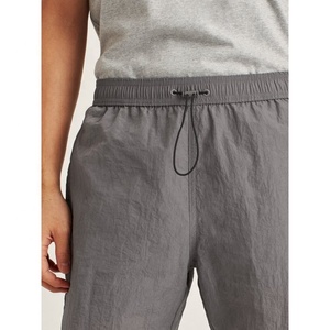 Short en nylon à taille élastique avec logo personnalisé pour hommes - Product Image 4