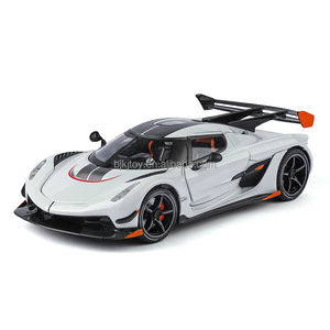 Coche Deportivo de Carreras a Escala 1/24, Réplica Realista de Aleación, Juguete Coleccionable, Modelo de Vehículo con Sonido, Luz y Función de Retroceso - Product Image 2
