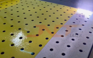 Di động 500 Wát làm mát bằng không khí Trọng lượng nhẹ <span class=keywords><strong>Robot</strong></span> chân không Laser Cleaner - Product Image 6