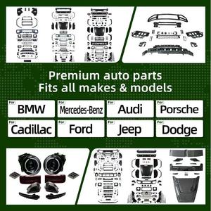 Nuevo Kit de Carrocería OUYE para Benz GLA AMG en Material PP, Incluye Parachoques Delantero/Trasero, Rejilla, Tubo de Escape, Molduras de Ruedas y Barra Lateral - Product Image 4