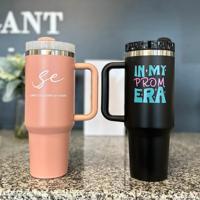 Vaso Térmico de Viaje de 40 oz con Asa Cómoda, Pajita de Plástico y Aislamiento al Vacío de Acero Inoxidable