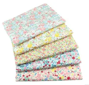 100% Cotton Small Flower Printed Twill Woven Fabric Lightweight and Durable
