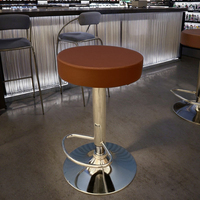 Chaise de bar élégante avec base en métal, design ergonomique, pivotante, rembourrée, en cuir PU, pour comptoir de cuisine