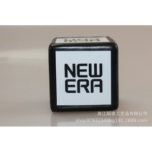 ของเล่นลูกบาศก์นิวเอรา 5 ซม. โฟม PU เด้งสูง บรรเทาความเครียด ของขวัญสำหรับผู้ใหญ่ทุกเพศ - Product Image 1