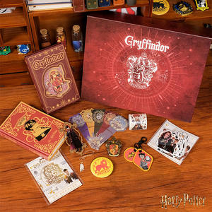 Vente en gros : Coffret cadeau officiel <span class=keywords><strong>Harry</strong></span> <span class=keywords><strong>Potter</strong></span> en PVC, série Lion Court, boîte mystère, édition commémorative de voyage pour enfants - Product Image 5