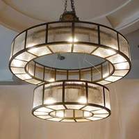 Lustre moderne personnalisé à 2 niveaux avec anneaux en cristal, cadre en métal brun, suspension LED pour villa, hôtel, salon, bar