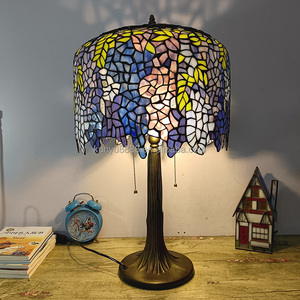 Lámpara de Mesa LED de 14'' con Diseño Europeo y Motivo de Glicinia China, Estilo Tiffany, Vidrio Artístico Hecho a Mano, Alimentación CA, Pantalla Azul para Cafetería - Product Image 4