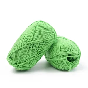 Fil de coton à tricoter à la main de fournisseur chinois 50g 4ply 5ply mélangé fil à coudre de coton au crochet pour bébé