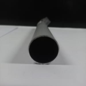 Tube rond en aluminium nervuré, 38 mm, anodisé clair, pour stores de fenêtre, Indonésie - Product Image 1