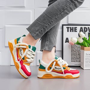 Sepatu Pria Trendi Low Top Multiwarna Baru Sol Empuk Sepatu Roti Kasual Sol Tebal Bernapas Permukaan Kulit Lembut Sepatu Olahraga - Product Image 3