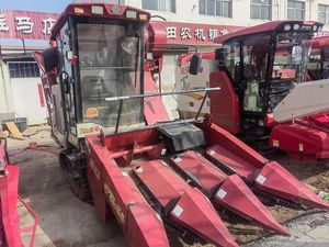 Moissonneuse-batteuse multifonctionnelle automatique d'occasion pour ferme, 160-161 CV, modèle WARD, pour maïs, avec moteur et boîte de vitesses, 4 rangs - Product Image 2