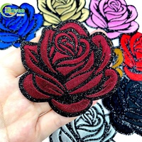 Appliques brodées multicolores de roses scintillantes de haute précision 2,8 pouces pour le bricolage, à thermocoller sur les chapeaux, jupons et vêtements