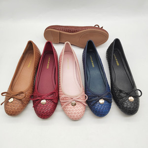 Nouveau Style doux léger tissage motif poupée ballerines dames bout rond nœud Simple tenue décontractée chaussures femmes élastique chaussures plates - Product Image 1