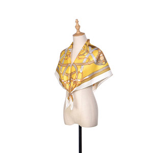 Sciarpa <span class=keywords><strong>in</strong></span> <span class=keywords><strong>Seta</strong></span> di Gelso 100% Grado 6A, <span class=keywords><strong>Foulard</strong></span> Quadrato da Donna di Lusso, <span class=keywords><strong>Seta</strong></span> Twill Color Oro per Capelli Femminili - Product Image 1