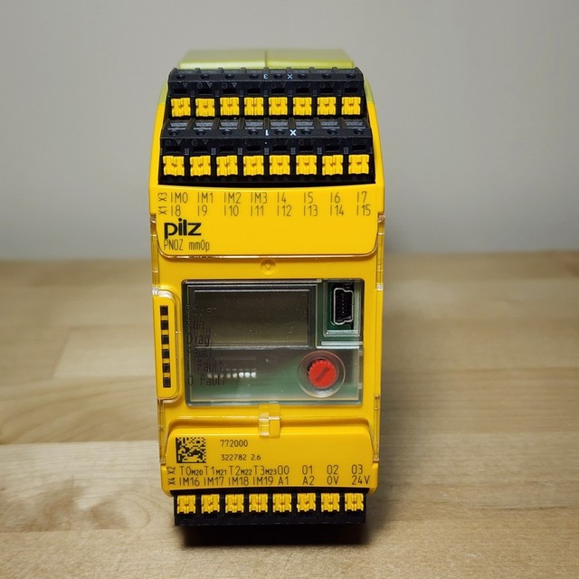 772000 mm0p 24VDC Safety Relay Controller PNOZmulti Mini Base Unit
