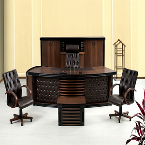 Escritorio Ejecutivo Moderno de Madera con Detalles en Cuero, Mesa de Trabajo Grande y Resistente para Gerentes, Oficina, Uso Comercial ARSU - Product Image 1