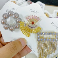Broches tendance pour femmes, plaquées or, avec zircon coloré, imitation perle et motif Fritillaria, bijoux élégants en forme de fleur de paon pour soirée