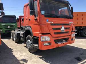 Camion tracteur d'occasion Sinotruk Euro2 Diesel 6X4 à conduite à gauche HOWO 10 roues, capacité de charge 21-30T, 371 ch, caméra arrière 360°, logistique - Product Image 4