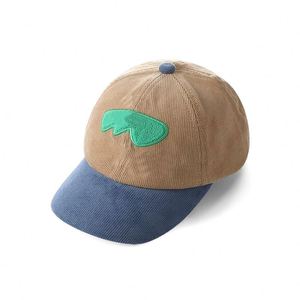Gorra de béisbol clásica de pana de 6 paneles al por mayor, estilo deportivo de perfil bajo con bordado personalizado, característica común de la tela. - Product Image 5