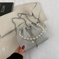 Tas Selempang Wanita Mewah Berhias Berlian Imitasi dan Beludru Berkilau, Model Clutch Bucket untuk Pernikahan, Bahan Kulit PU