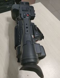 กล้องวิดีโอ Panasonic AG-AC160AMC ระดับมืออาชีพแบบพกพา AVCCAM HD Camcorder ซูมออปติคอล 22 เท่า พร้อมช่องต่อ HD SDI และ XLR คู่ - Product Image 2