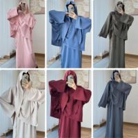 Nouvel ensemble deux pièces pour femmes musulmanes du Moyen-Orient, Dubaï : Abaya unie à capuche et jupe longue maxi