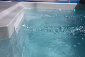 Piscina de Acrílico Importada, la Mejor Piscina Infinita con Función de Spa y Masaje - Product Image 3