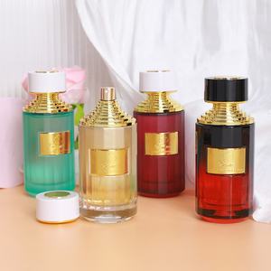 Nouveau <span class=keywords><strong>parfum</strong></span> oriental Arabes 100 ml en spray, longue tenue, avec <span class=keywords><strong>parfum</strong></span> de rose et d'<span class=keywords><strong>oud</strong></span>, dans un coffret cadeau, prix avantageux, <span class=keywords><strong>parfum</strong></span> de Dubaï - Product Image 1