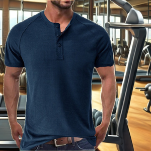 T-shirt décontracté en satin à col en V pour homme américain, respirant, basique, manches régulières, motif uni - Product Image 2