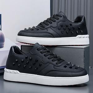 Zapatos para Hombre, Modernos y Versátiles, Modelo 2026, Zapatillas Casuales con Remaches, Punta Redonda, Cómodas para Patinar - Product Image 3