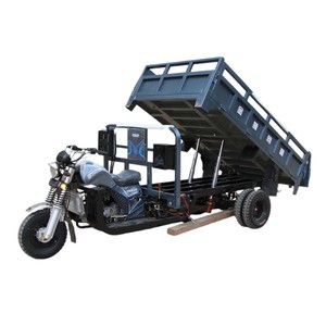 Tricycle de transport de marchandises à benne basculante hydraulique à 5 roues |   Camion de transport de chantier à moteur essence refroidi par eau, capacité de charge de 2000 kg - Product Image 1