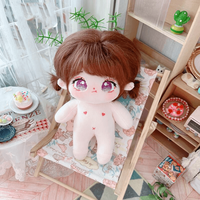 Vente en gros de poupée en coton pour fille Idol Girl de 20 cm en soie brune avec style de cheveux interchangeable, squelette en PVC intérieur