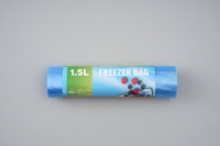 Transparante, gepersonaliseerde plastic voedselbewaarzakken op rol, geperforeerde zakken voor fruit en groente presentatie in supermarkten