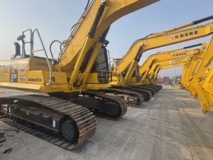 Excavatrice d'occasion Komatsu PC210LC en parfait état, noyau avec moteur, boîte de vitesse, pompe à engrenages, roulement 2022, modèle 5 tonnes, vente Japon - Product Image 4