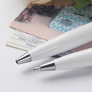 Bolígrafo Blanco Personalizado de Alta Calidad, Promocional, con Mecanismo de Giro, Punta de 1.0 mm, Material Metálico - Product Image 3