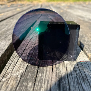 Lentes Ópticas Fotocromáticas de Alta Calidad Personalizadas de Fábrica al por Mayor, Lentes con Recubrimiento Verde y Protección Contra Luz Azul, 1.59 PC, Fotogris - Product Image 1