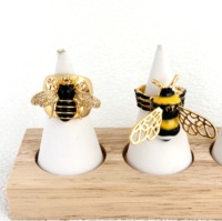 Nouveau Design Insecte Abeille Ronds De Serviette Creative Custom Made Ronds De Serviette Femmes Bijoux Accessoires Cadeau De Fête D'anniversaire En Gros