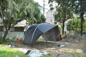 Tienda de campaña de playa con toldo de protección solar y lluvia para acampada y tierra, toldo de lona de concha negra, refugio para el sol y la lluvia, para acampada y por tierra, de color negro - Product Image 2