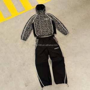 Vêtements de sport personnalisés de haute qualité, coupe-vent avec bande réfléchissante 3M, sweat à capuche camouflage, veste en nylon et ensemble pantalon en nylon, ensemble coupe-vent - Product Image 1