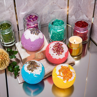 Boules de sel de bain aux huiles essentielles organiques naturelles OEM/ODM Bombes de bain moussant relax pour spa avec fleurs séchées