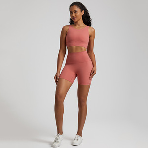 Conjuntos de <span class=keywords><strong>gimnasio</strong></span> Sujetador deportivo y pantalones cortos para mujer Ropa deportiva de yoga Dos piezas Conjuntos de entrenamiento de fitness para <span class=keywords><strong>gimnasio</strong></span> sin costuras <span class=keywords><strong>Gimnasio</strong></span> Conjuntos para mujer - Product Image 4