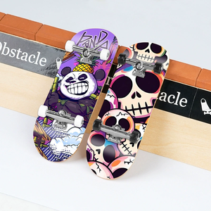 Planche à doigts professionnelle 34 mm en érable, mini skateboard personnalisé pour fabricants de fingerboards Ejes - Product Image 4